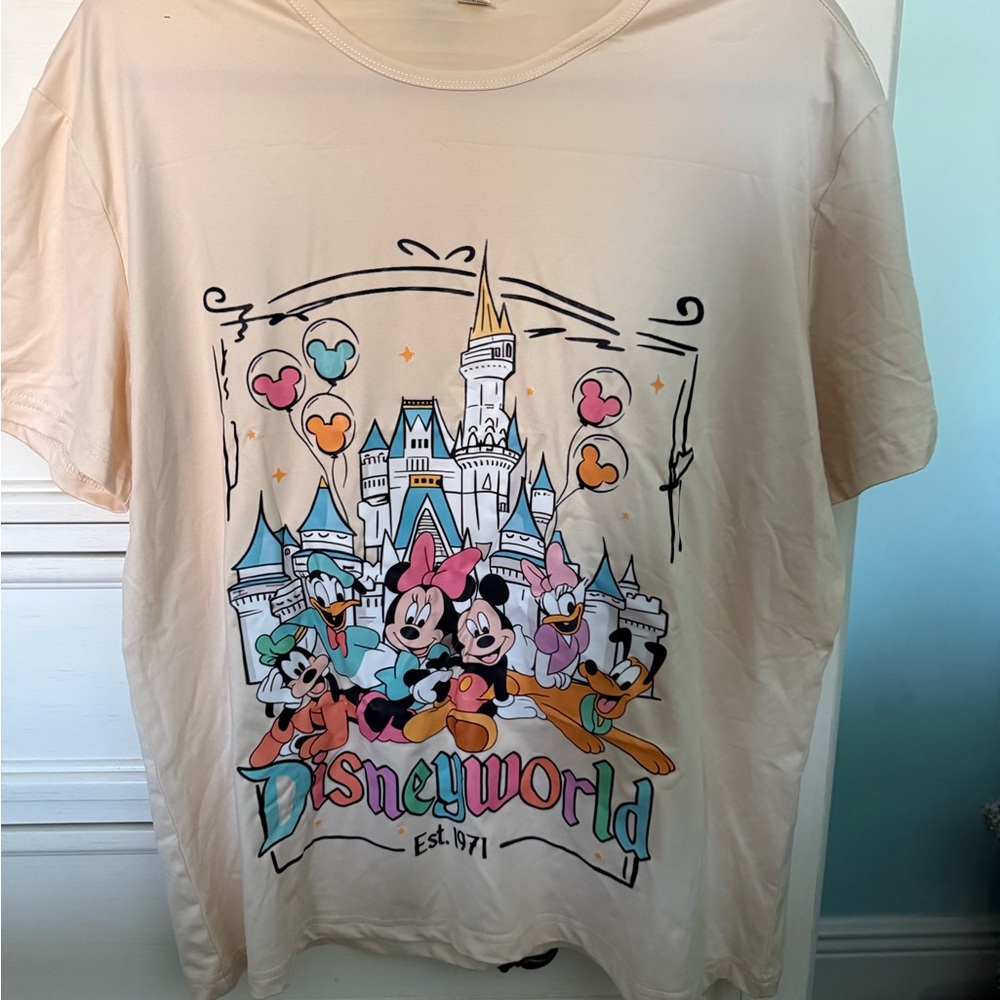Women’s Disney printed Castle & Classic Characters Graphic Tee